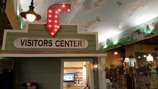 Candle Store «Warm Glow Candle Store», reviews and photos, 2131 N Centerville Rd, Centerville, IN 47330, USA