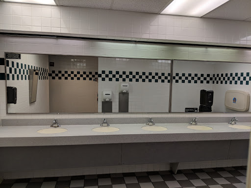 Movie Theater «Regal Cinemas Henrietta 18», reviews and photos, 525 Marketplace Dr, Rochester, NY 14623, USA