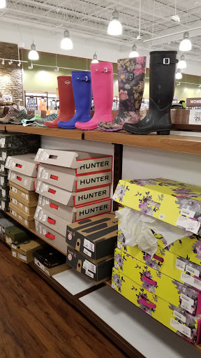 Outdoor Sports Store «Sierra Trading Post», reviews and photos, 215 N Maple Rd Unit 1F, Ann Arbor, MI 48103, USA