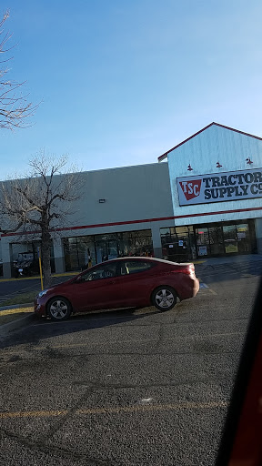 Home Improvement Store «Tractor Supply Co.», reviews and photos, 3015 S 23rd Ave, Greeley, CO 80631, USA