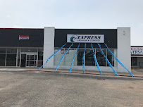 Express Laundry Center Washateria & Laundromat - Photo 2 - Car repair in Conroe, TX, The Woodlands