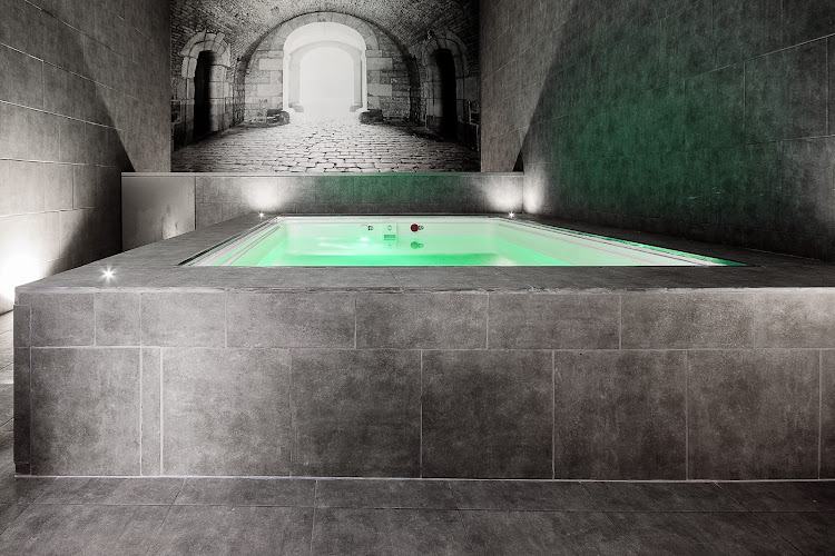 Fluctuare SPA