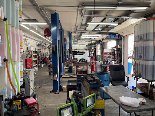 Auto Repair Shop «Altimate Auto Repair Inc.», reviews and photos, 1600 N Rand Rd, Arlington Heights, IL 60004, USA