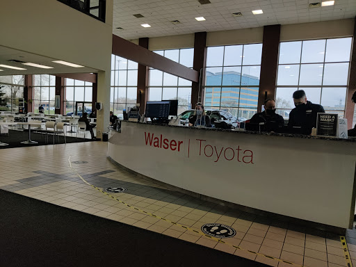 Toyota Dealer «Walser Toyota», reviews and photos, 4401 American Blvd W, Bloomington, MN 55437, USA