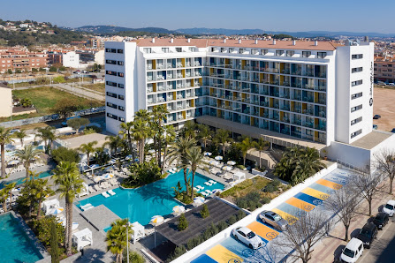 AQUA Hotel Silhouette & Spa C/Balmes cantonada, Carrer de Roger de Flor, s/n, 08380 Malgrat de Mar, Barcelona, España