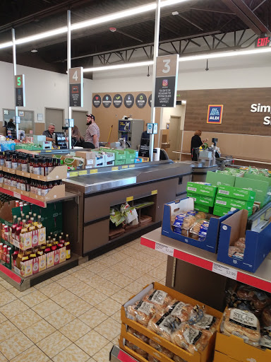 Supermarket «ALDI», reviews and photos, 238 Boston Post Rd, Milford, CT 06460, USA
