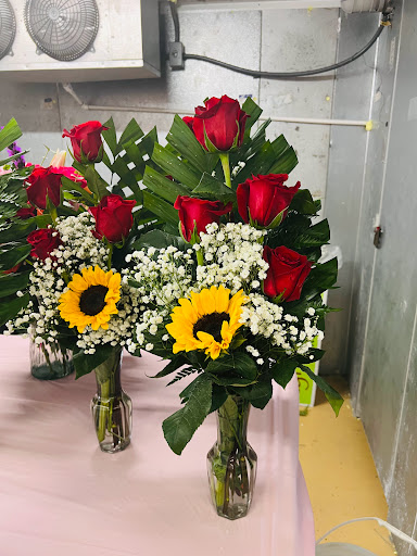 Florist «Floreria Alcatraz», reviews and photos, 159 Aldine Bender Rd #174, Houston, TX 77060, USA