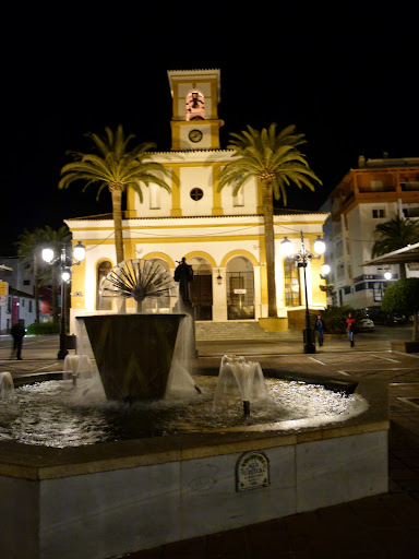 farmacia fuentenuevo - 3, Pl. de la Iglesia, 29670 San Pedro Alcántara, Málaga, España