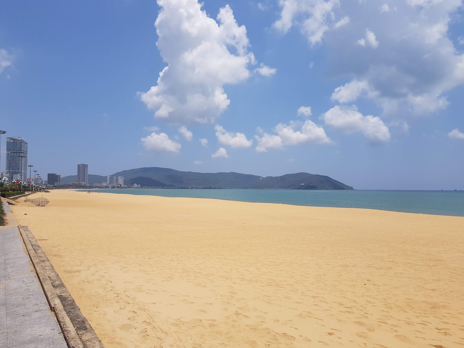 Zdjęcie Quy Nhon Beach z poziomem czystości wysoki