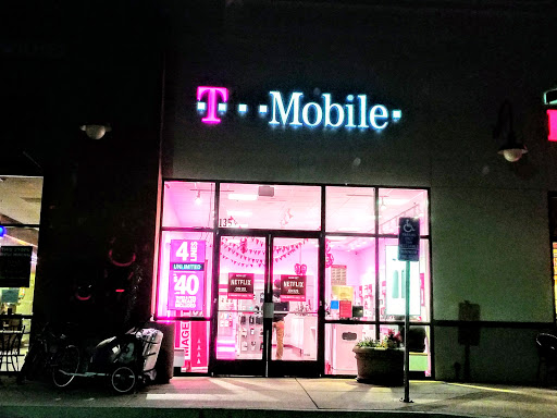Cell Phone Store «T-Mobile», reviews and photos, 135 Ranch Dr, Milpitas, CA 95035, USA