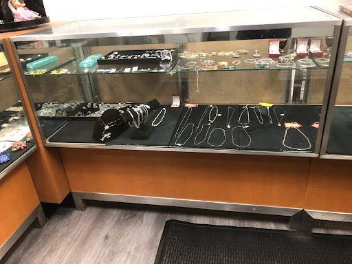 Pawn Shop «Familia Pawn», reviews and photos, 12160 Firestone Blvd, Norwalk, CA 90650, USA