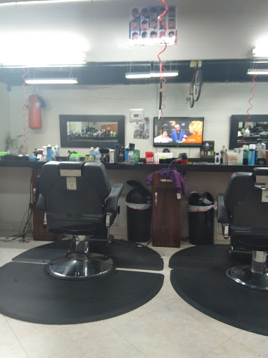 Barber Shop «Razor Cut Barbershop», reviews and photos, 1964 NE 123rd St, North Miami, FL 33181, USA