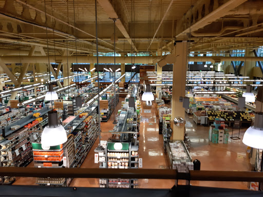 Grocery Store «Whole Foods Market», reviews and photos, 1210 NW Couch St, Portland, OR 97209, USA