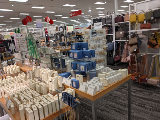 Department Store «Target», reviews and photos, 2070 Sam Rittenberg Blvd, Charleston, SC 29407, USA