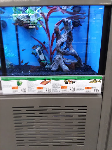 Pet Supply Store «Pet Supplies Plus», reviews and photos, 13360 W 87th St Pkwy, Lenexa, KS 66215, USA