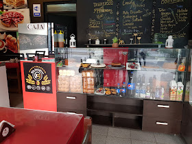 Panadería confitería & café "Mis ANTOJITOS" de Karin Godoy