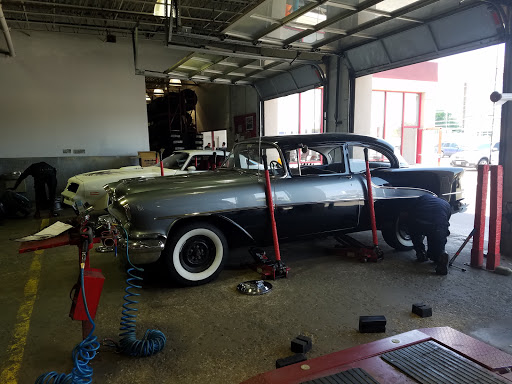 Tire Shop «Discount Tire Store - Oak Lawn, IL», reviews and photos, 6635 95th St, Oak Lawn, IL 60453, USA