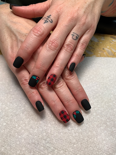 Nail Salon «Perfect Nail Salon», reviews and photos, 33 S Market St, Elizabethtown, PA 17022, USA