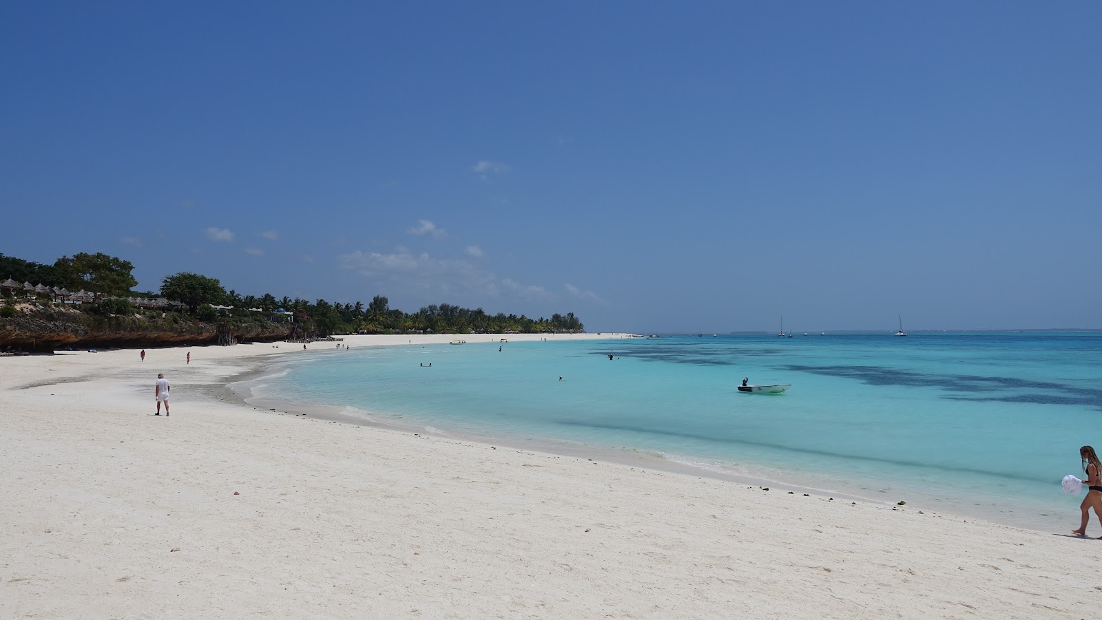 Photo of Kendwa Beach with white sand surface