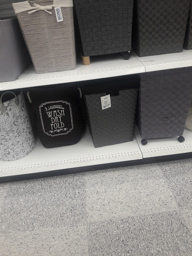 Clothing Store «Ross Dress for Less», reviews and photos, 10700 MacArthur Blvd, Oakland, CA 94605, USA