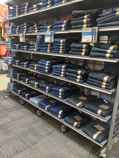 Sporting Goods Store «Academy Sports + Outdoors», reviews and photos, 320 Peachtree Pkwy, Cumming, GA 30041, USA