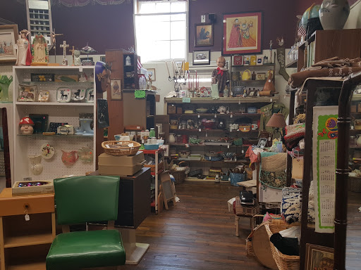 The Right Stuff Antique Mart