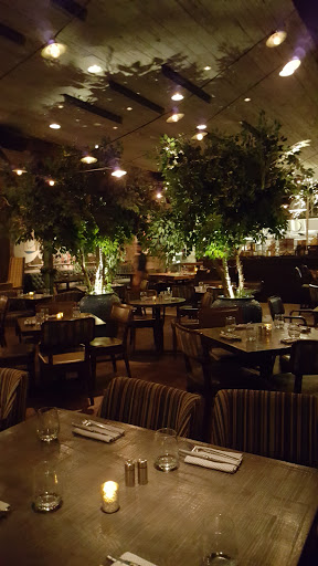 Movie Theater «iPic Theaters», reviews and photos, 2023 Hudson St, Fort Lee, NJ 07024, USA