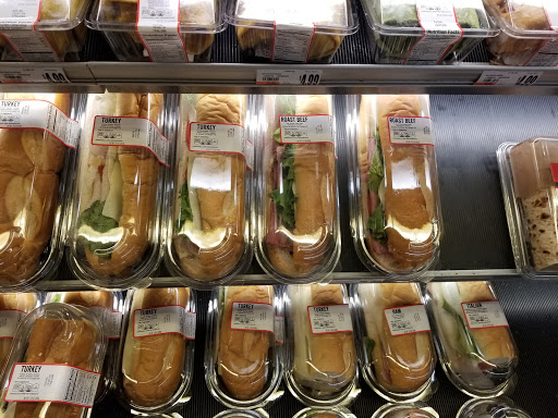 Grocery Store «Giant Food Stores», reviews and photos, 993 Wayne Ave, Chambersburg, PA 17201, USA