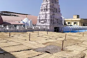 Sri Raja Rajeshwara Swami Temple, Vemulawada image