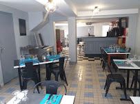 Atmosphère du Restaurant LE VIRAGE CAFE à Torchamp - n°2