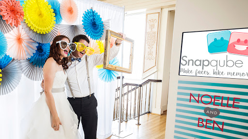 SnapQube - A Photo Booth Rental Company