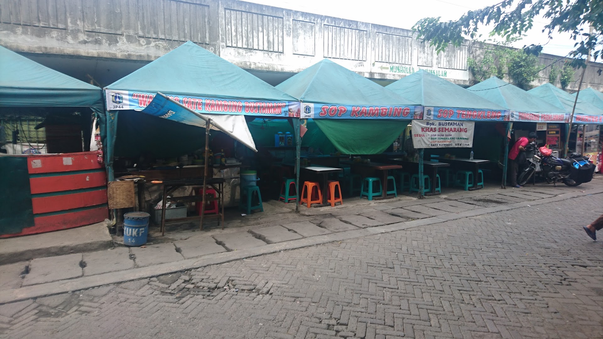 Gambar Warung Sate Pak Bustaman, Sate/sop Sumsum/sop Kambing