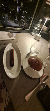 Chocolat du Restaurant gastronomique Restaurant Le Jules Verne à Paris - n°12