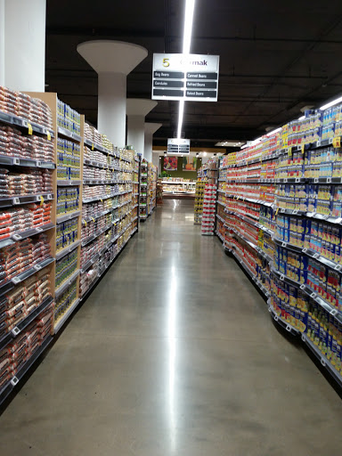 Supermarket «Cermak Fresh Produce», reviews and photos, 4000 W Diversey Ave, Chicago, IL 60639, USA
