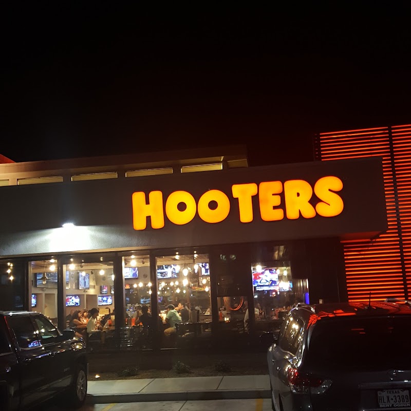 Hooters