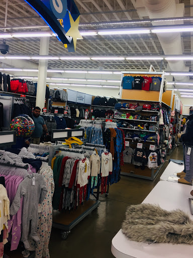 Clothing Store «Old Navy», reviews and photos, 1600 Saratoga Ave, San Jose, CA 95129, USA