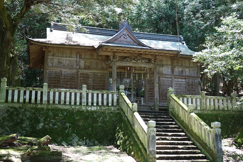 山脇 高倉神社