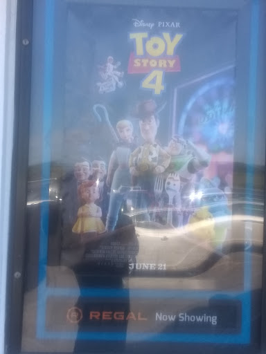 Movie Theater «Regal Cinemas Niagara Falls 12», reviews and photos, 720 Builders Way, Niagara Falls, NY 14304, USA