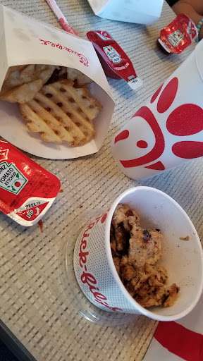 Fast Food Restaurant «Chick-fil-A», reviews and photos, 312 University Ave, Lubbock, TX 79415, USA