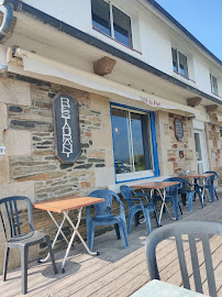 Atmosphère du Restaurant Le Café du Port à Trédrez-Locquémeau - n°9