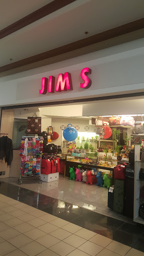 Shopping Mall «County Fair Fashion Mall», reviews and photos, 1264 E Gibson Rd E-500, Woodland, CA 95776, USA