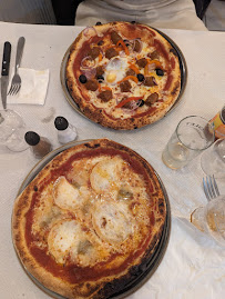 Pizza du Restaurant italien Explosions de saveurs à Frépillon - n°20