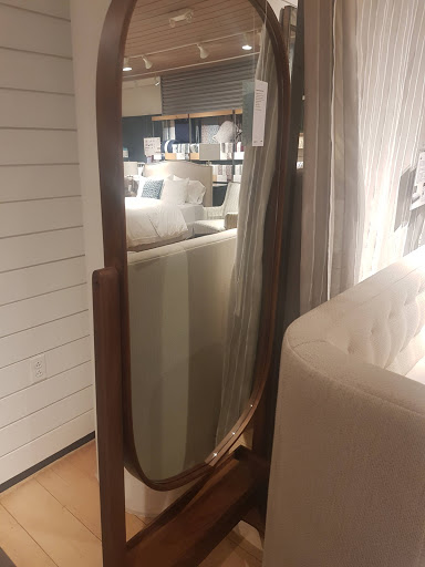 Furniture Store «Crate and Barrel», reviews and photos, 630 Commons Way, Bridgewater, NJ 08807, USA