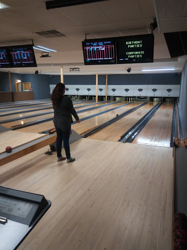 Bowling Alley «King Bowling Lanes», reviews and photos, 751 Mast Rd, Manchester, NH 03102, USA