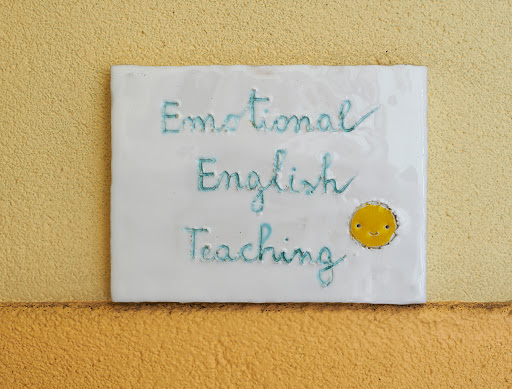 Emotional English Teaching