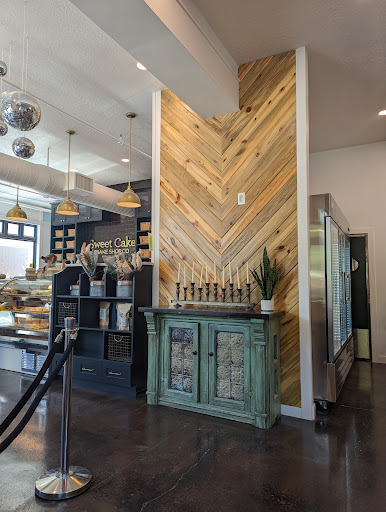 Bakery «Sweet Cake Bake Shop», reviews and photos, 237 W 200 N, Kaysville, UT 84037, USA