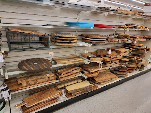 Department Store «T.J. Maxx and HomeGoods», reviews and photos, 7349 Lemont Rd, Downers Grove, IL 60516, USA