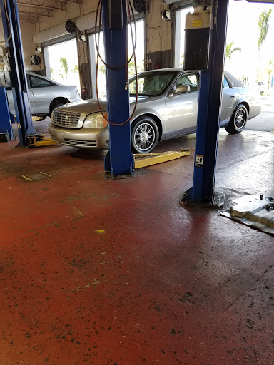 Auto Repair Shop «Rick Johnson Auto & Tire», reviews and photos, 996 Central Ave, Naples, FL 34102, USA