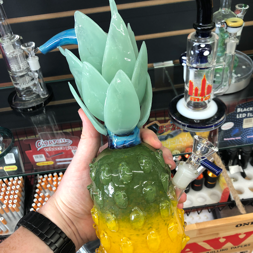 Tobacco Shop «Sky High Smoke Shop», reviews and photos, 19801 NW 27th Ave, Miami Gardens, FL 33056, USA