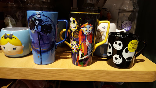 Toy Store «Disney Store», reviews and photos, 587 E Shaw Ave, Fresno, CA 93710, USA